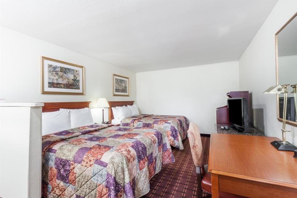 Rodeway Inn カディス  エクステリア 写真
