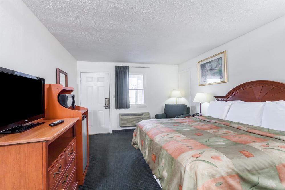 Rodeway Inn カディス  エクステリア 写真